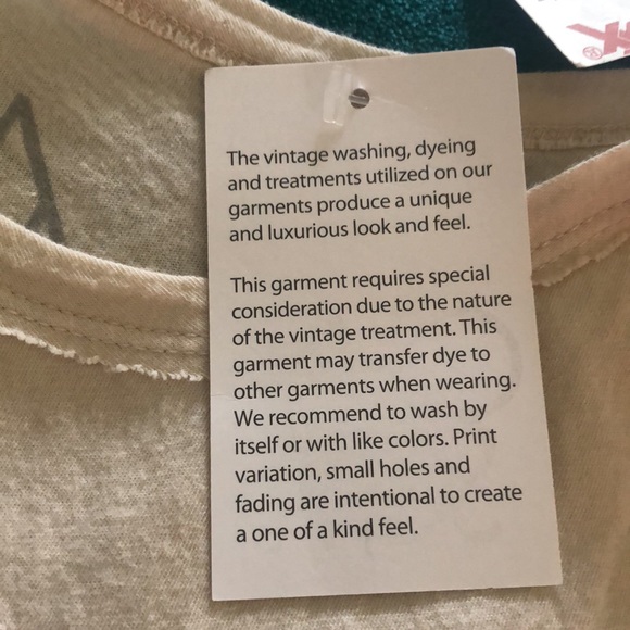 CHASER LA top new with tags. Size M - Picture 4 of 11